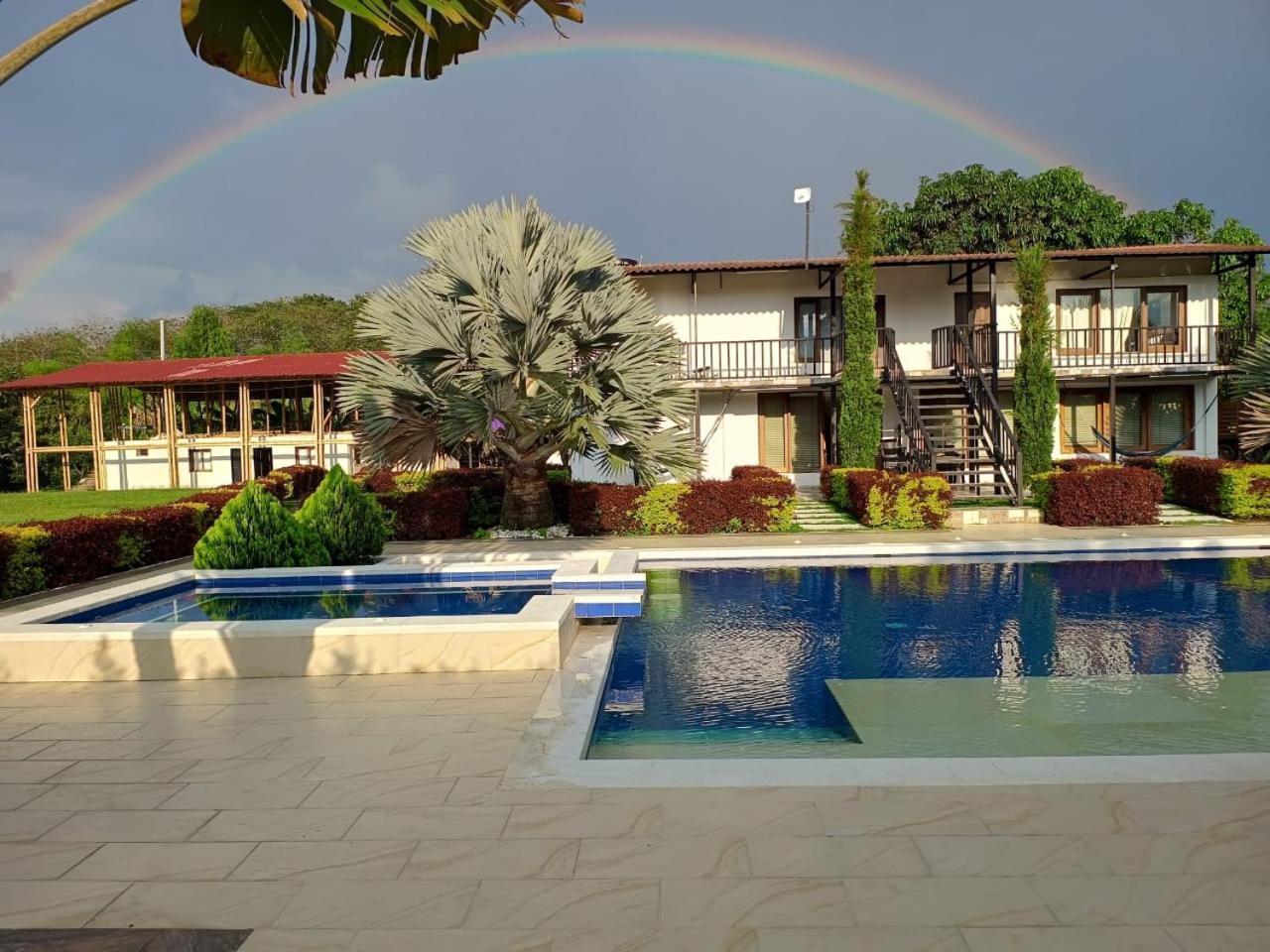 Finca Casa Blanca Armenia  Buitenkant foto