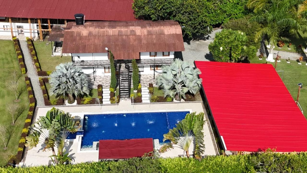 Finca Casa Blanca Armenia  Buitenkant foto